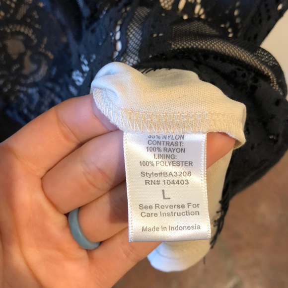 Black Lace Dress - Picture 4 of 4